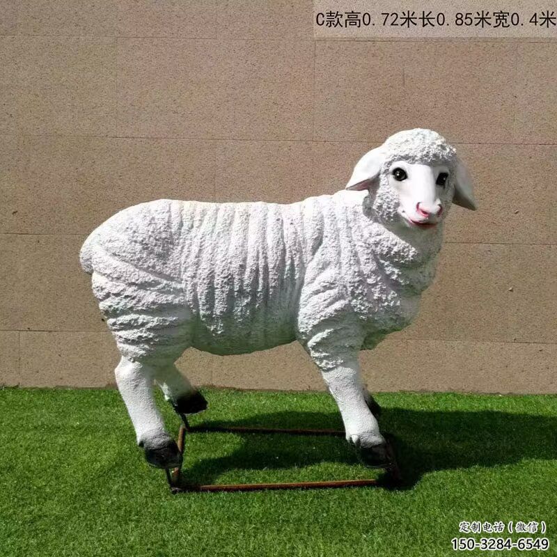 彩繪玻璃鋼綿羊雕塑廠家，動(dòng)物景觀，廣場仿真小品