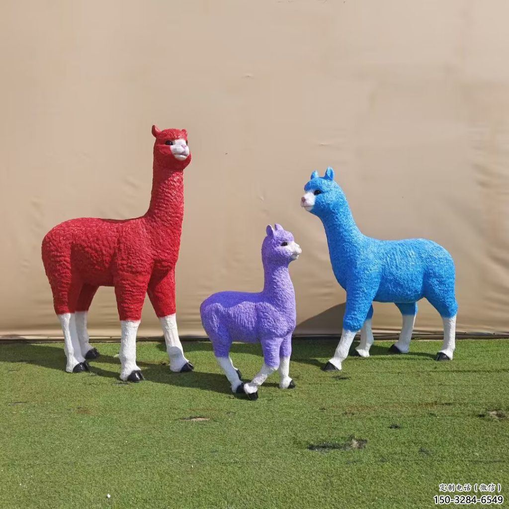 彩繪玻璃鋼綿羊雕塑廠家，動物景觀，園林小品