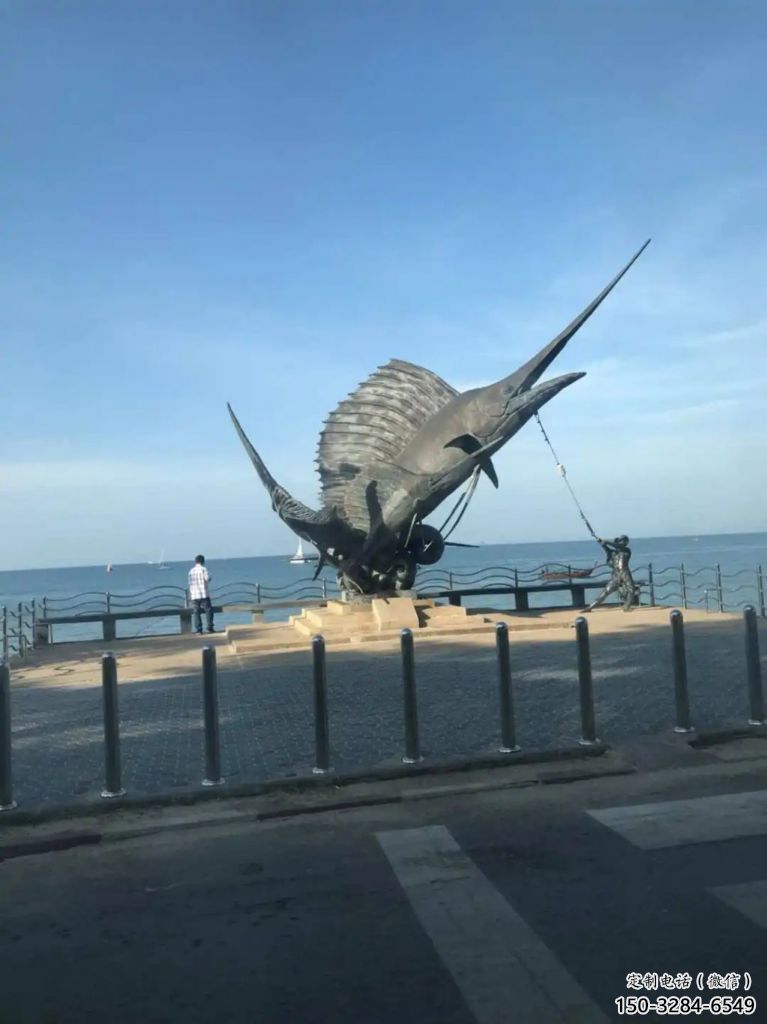 彩繪劍魚雕塑生產(chǎn)制作，海洋生物雕塑，公園大型雕塑