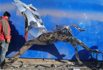 鏡面不銹鋼奔馬雕塑，城市動物擺件，大型廣場小品