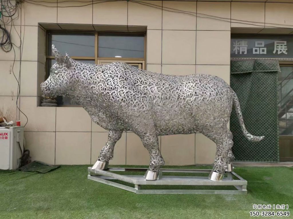 廣場(chǎng)小牛雕塑，動(dòng)物擺件，仿古工藝