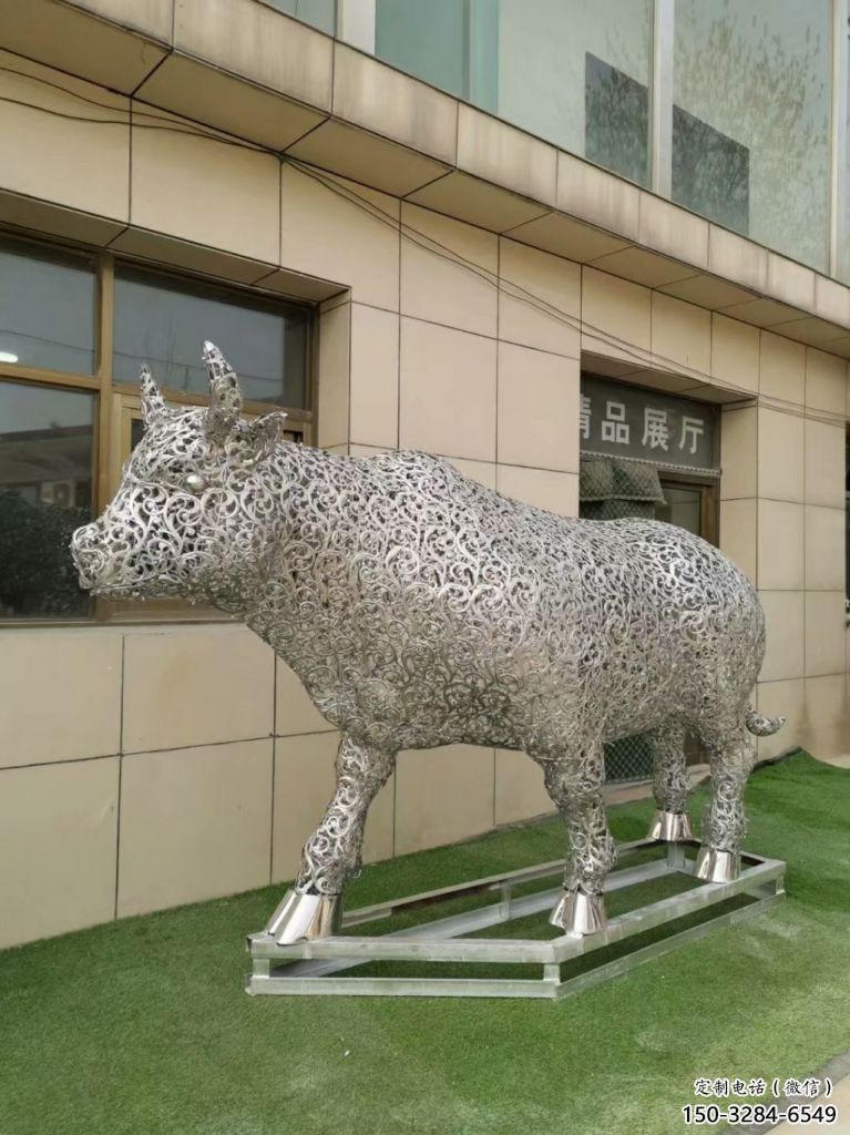 酒店小牛雕塑，家禽主題，鏤空工藝