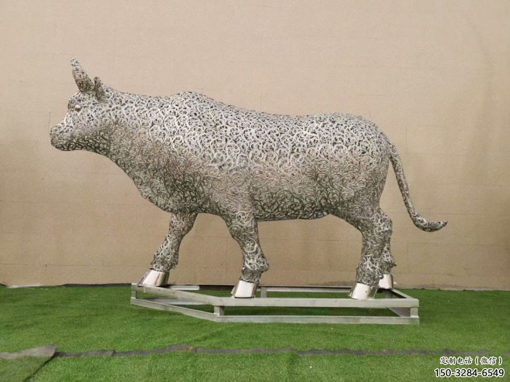 庭院小牛雕塑，動物主題，鏤空工藝