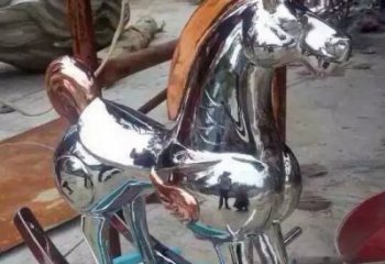 街道戰(zhàn)馬雕塑，動(dòng)物小品，鏡面工藝