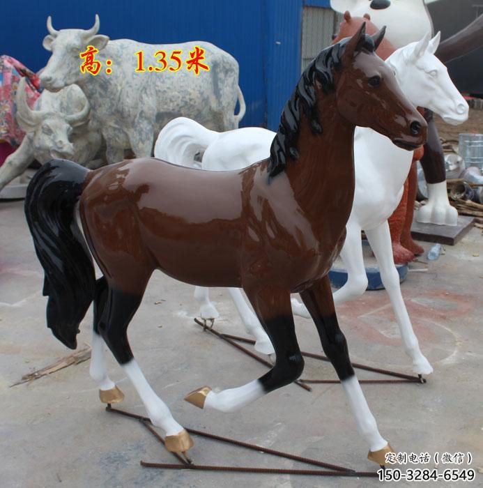 街道小馬雕塑，景觀擺件，鍍金工藝