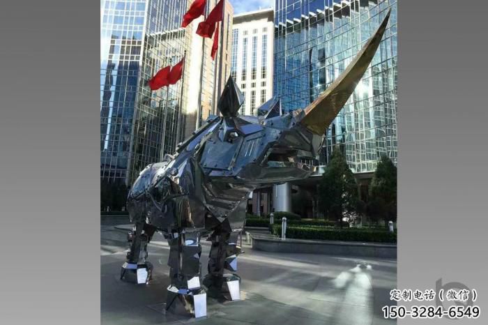 廣場(chǎng)犀牛雕塑，卡通水景雕塑，抽象效果