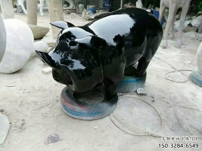 景區(qū)野豬雕塑，鍍金歐式雕塑，鐵藝材質(zhì)