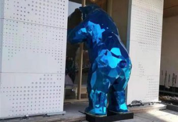 城市狗熊雕塑，網(wǎng)格體育雕塑，古銅效果