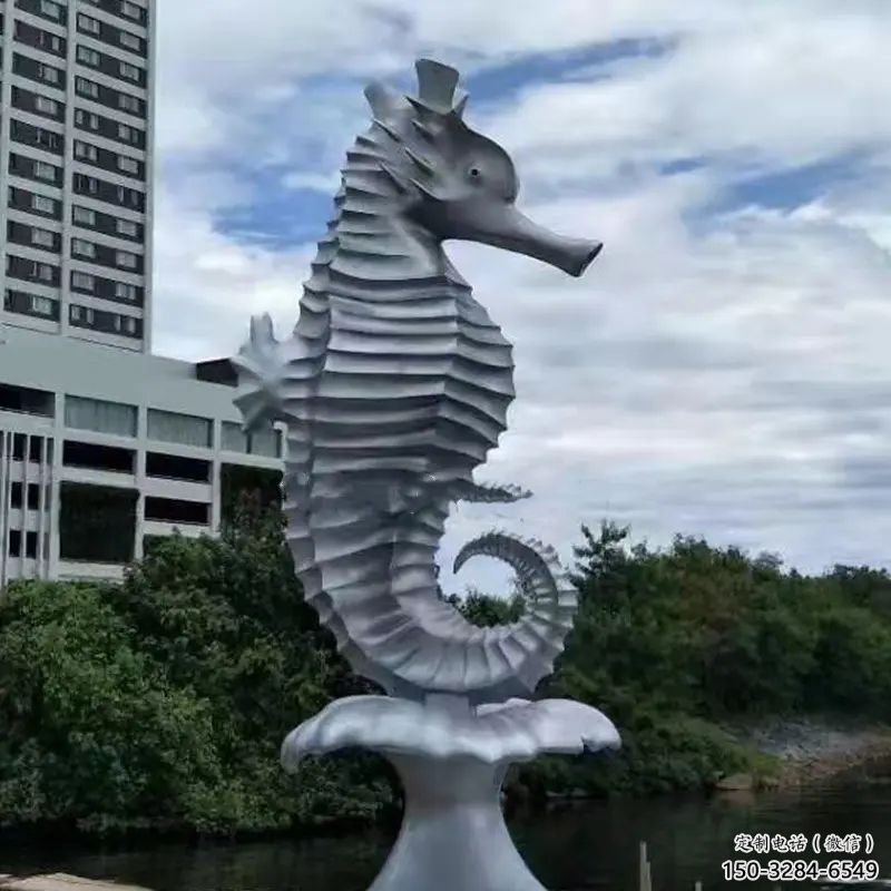 城市河馬雕塑，網(wǎng)格體育雕塑，古銅效果