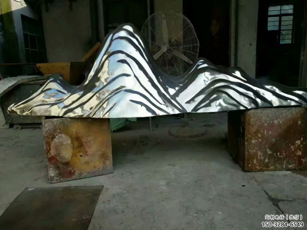 小區(qū)假山雕塑，拉絲景觀雕塑，抽象效果