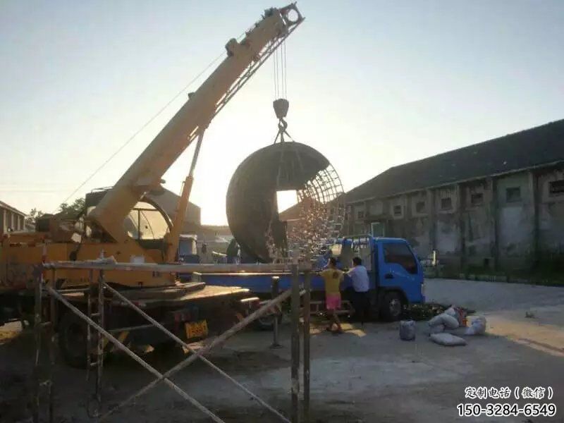 銅錢雕塑廠家，仿古鑄銅雕塑，烤漆工藝雕塑制作