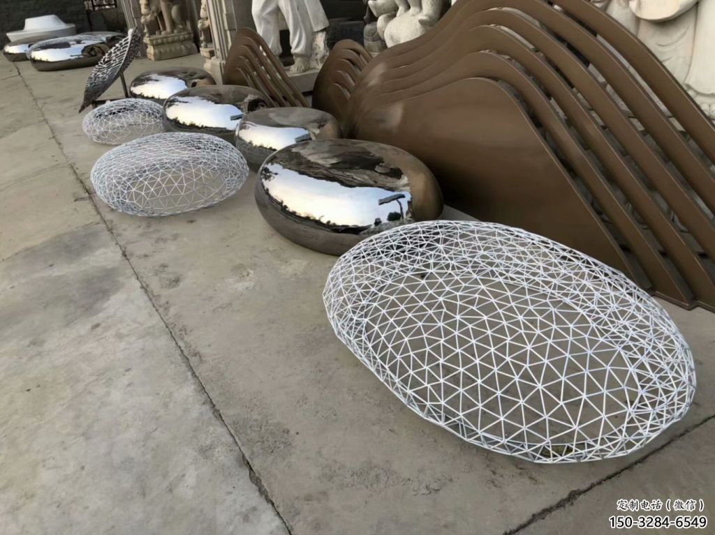 操場(chǎng)坐凳雕塑，鏤空景觀(guān)雕塑，噴砂制造