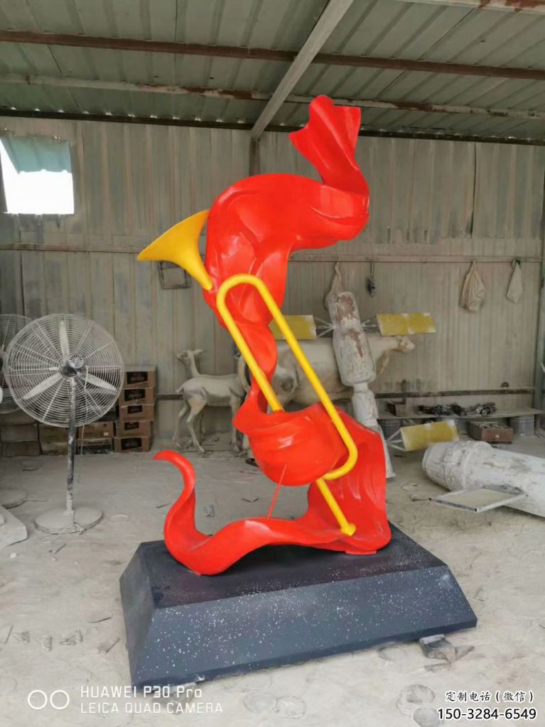 噴漆軍號(hào)雕塑 中式村口小品 草地雕塑