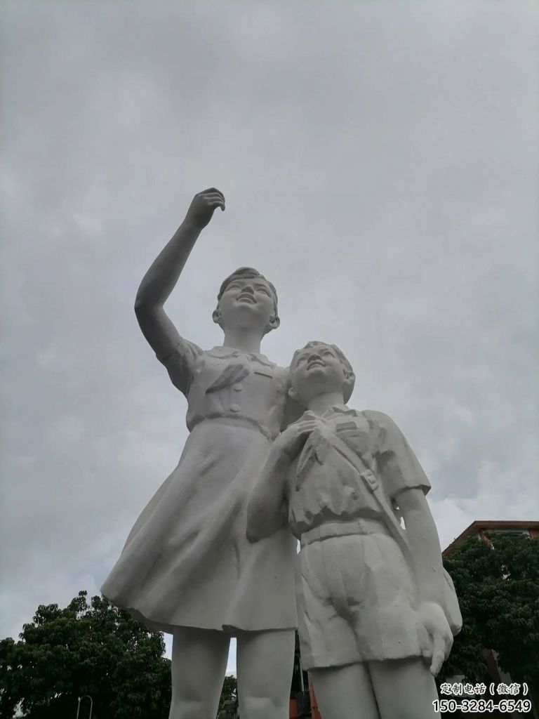 大型少先隊(duì)員雕塑 商業(yè)街廣場(chǎng)雕塑 彩繪擺件 大型少先隊(duì)員雕塑 商業(yè)街廣場(chǎng)雕塑 彩繪擺件