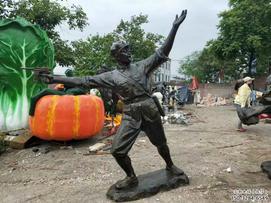 鑄銅武警雕塑 異形警察雕塑蔬 農(nóng)村戰(zhàn)士雕塑