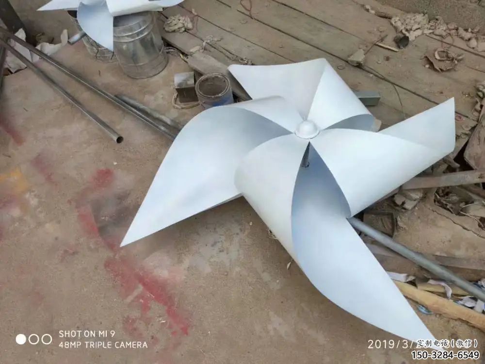 庭院風(fēng)車雕塑 公園旋轉(zhuǎn)雕塑 鍛造旋轉(zhuǎn)雕塑