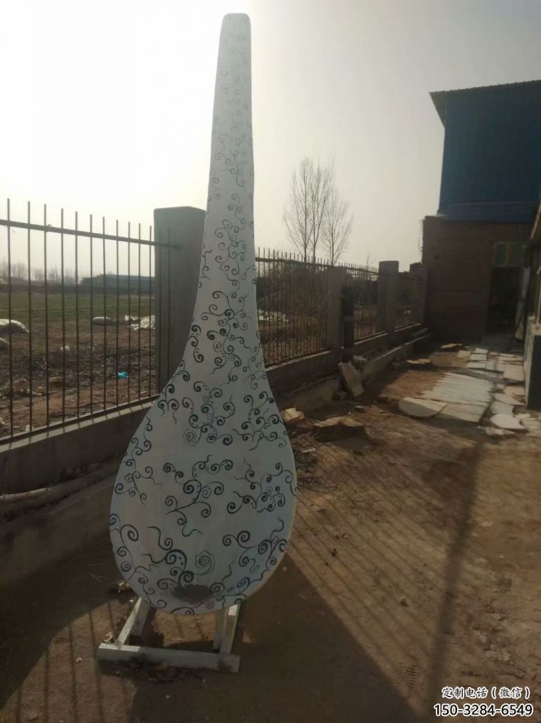 街道湯匙雕塑 現(xiàn)代勺子雕塑 彩繪雕塑