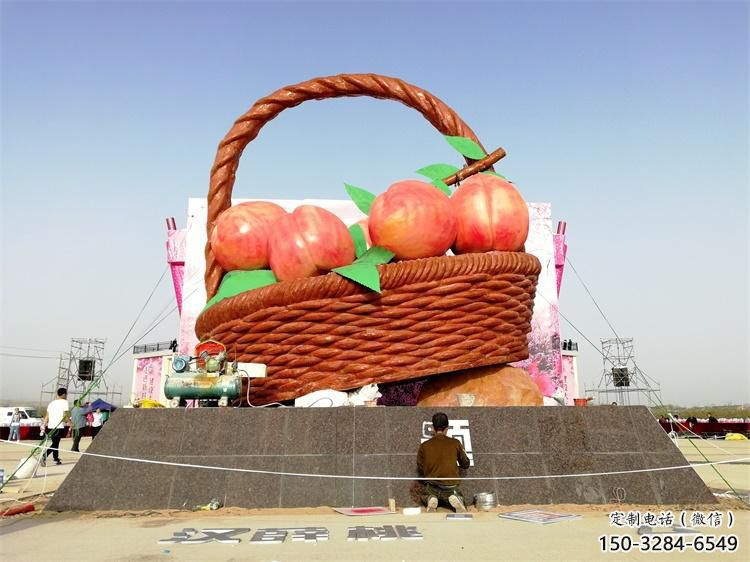 鐵藝果籃雕塑精品，小區(qū)雕塑，鐵藝果籃雕塑提供