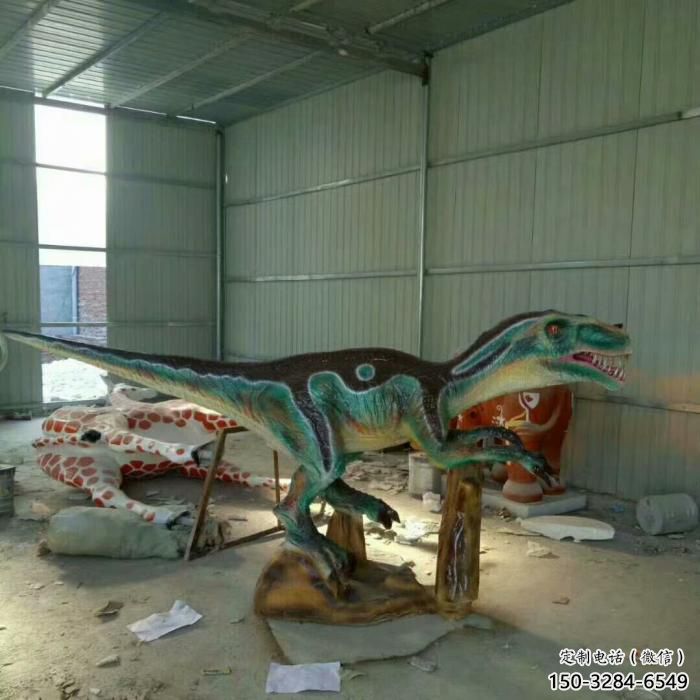 恐龍雕塑定做，小區(qū)擺件，軟體發(fā)聲恐龍雕塑制作