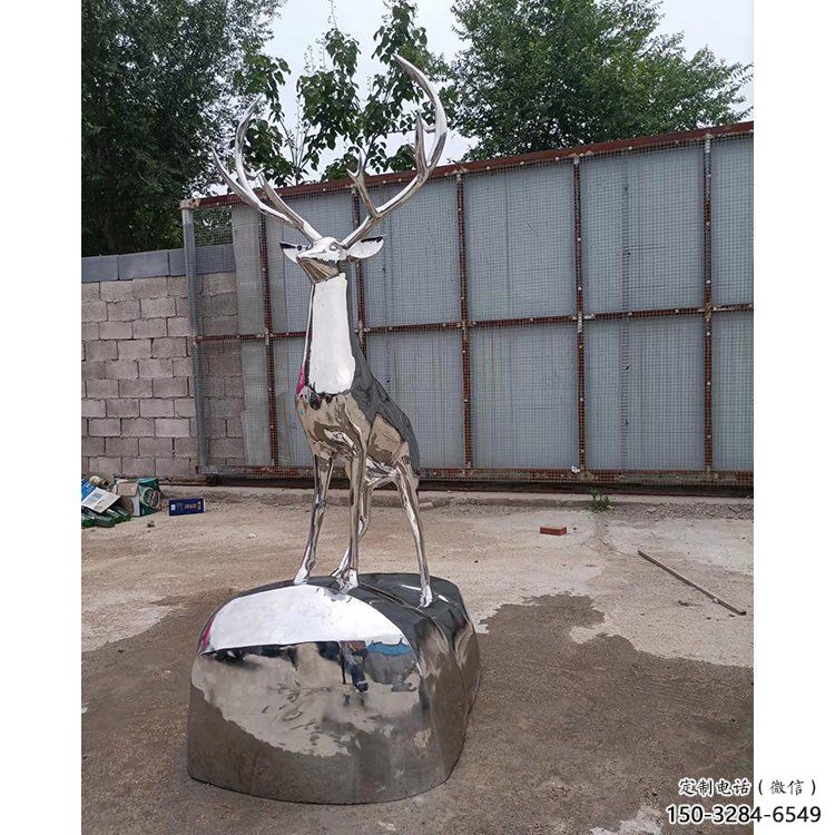 仿真小鹿雕塑制造，白鋼構(gòu)件，不銹鋼鏡面小鹿雕塑提供