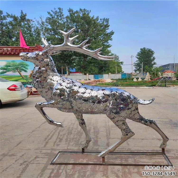 梅花鹿雕塑定做，城區(qū)小品，景觀鏤空梅花鹿雕塑定價