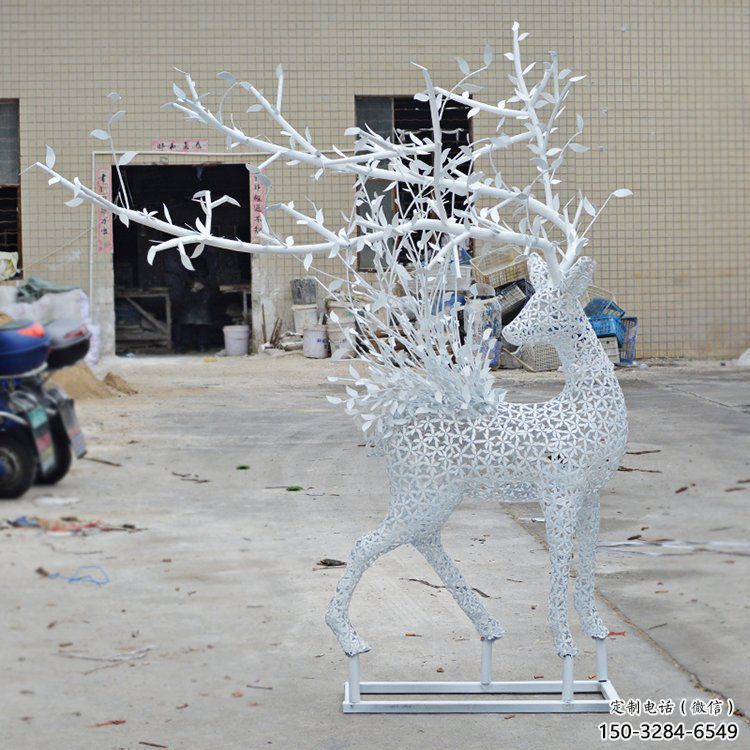鏤空梅花鹿雕塑標準，彩鋼制作，鏤空工藝動物雕塑優(yōu)價