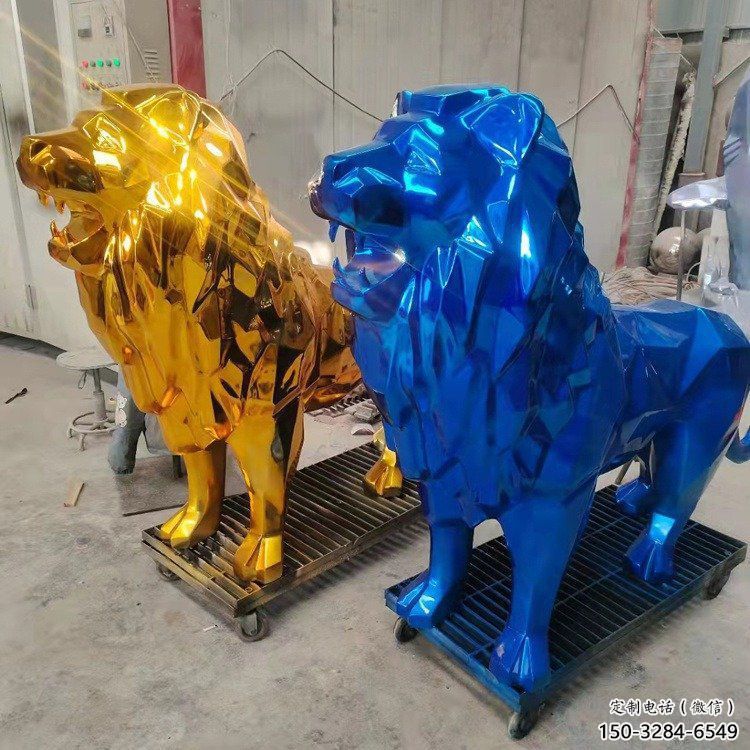 景觀獅子雕塑供應(yīng)，花園小品，酒店不銹鋼獅子雕塑展品