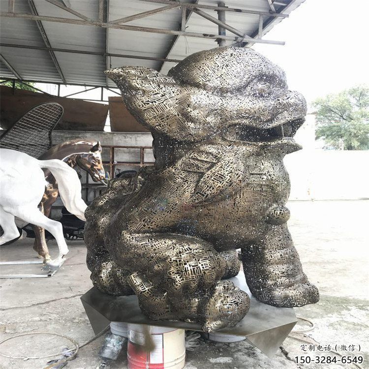 景觀獅子雕塑選定，美陳雕塑，鏤空鋼絲獅子雕塑優(yōu)選