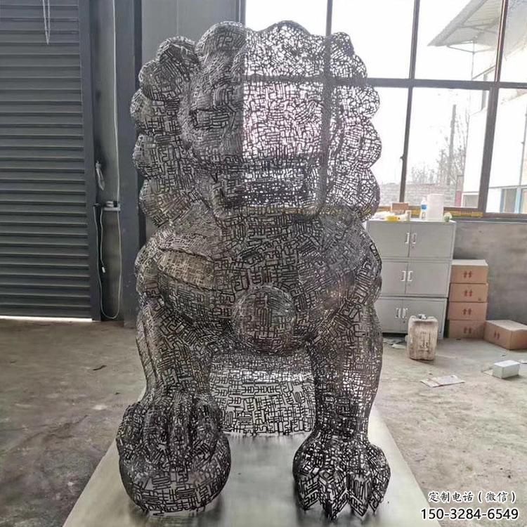 鏤空獅子雕塑預定，城區(qū)小品，不銹鋼獅子雕塑制造商