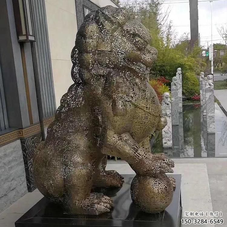 獅子鏤空雕塑優(yōu)選，城市裝飾，景觀不銹鋼獅子雕塑供給