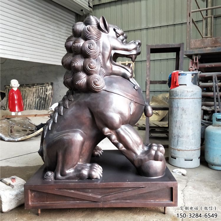 獅子雕塑優(yōu)選，城市裝飾，展示蹲獅雕塑定做