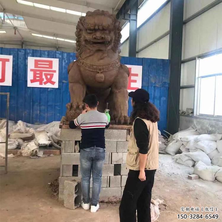 制造獅子雕塑專供，地標擺件，蹲獅雕塑磨具