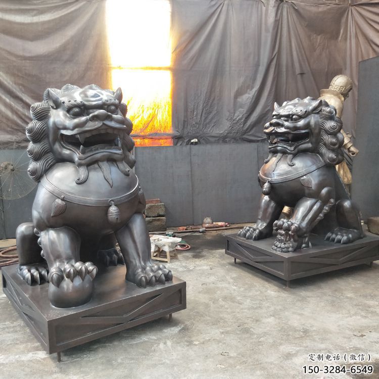 鑄銅獅子雕塑展品，景觀概念，黃銅蹲獅雕塑優(yōu)選