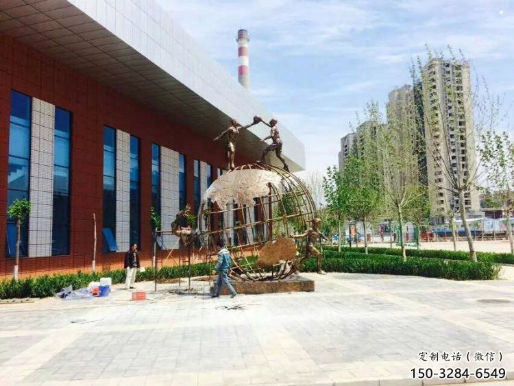 地球儀雕塑定價，拉絲工藝，地球儀人物雕塑制作