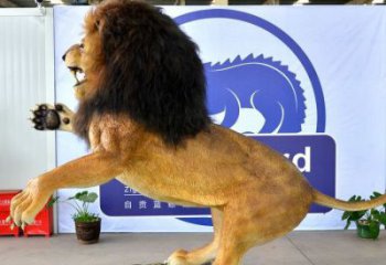 玻璃鋼彩繪仿真獅子雕塑，動物景觀擺件