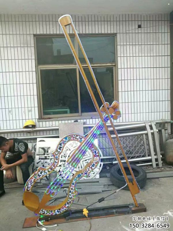 提琴雕塑供應(yīng)，地標(biāo)擺件，烤漆提琴雕塑制造