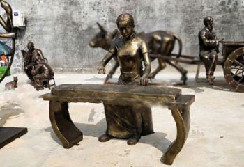 彈古箏雕塑制造商，小區(qū)擺件，民俗人物雕塑提供