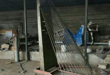 馬頭琴雕塑制造商，小區(qū)擺件，不銹鋼馬頭琴雕塑制造商