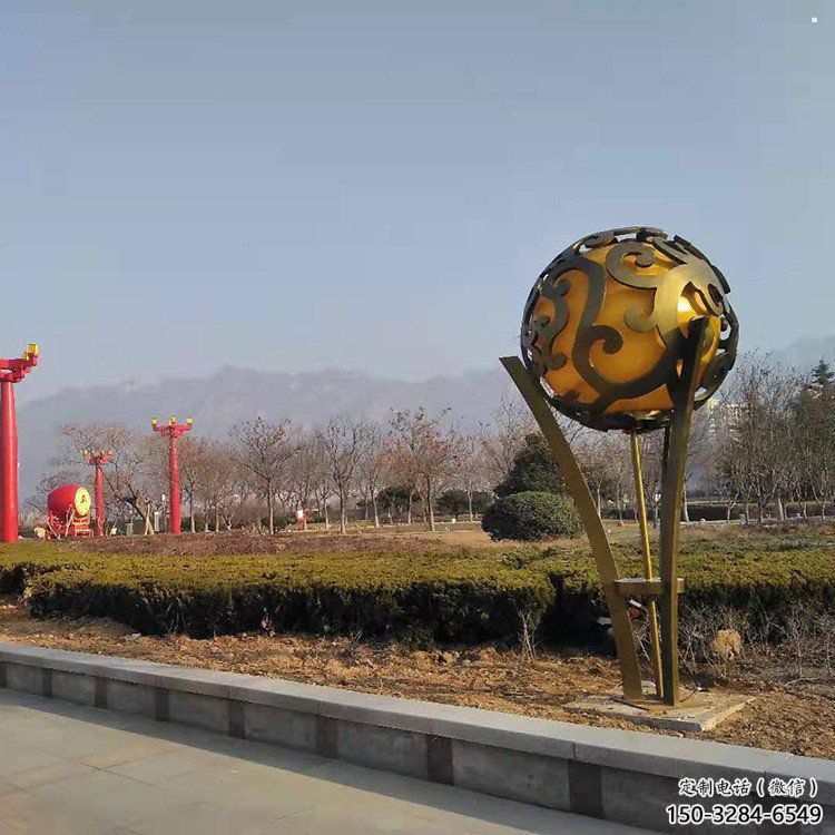 空心球雕塑生產商，動態(tài)雕塑，鏤空空心球雕塑定制