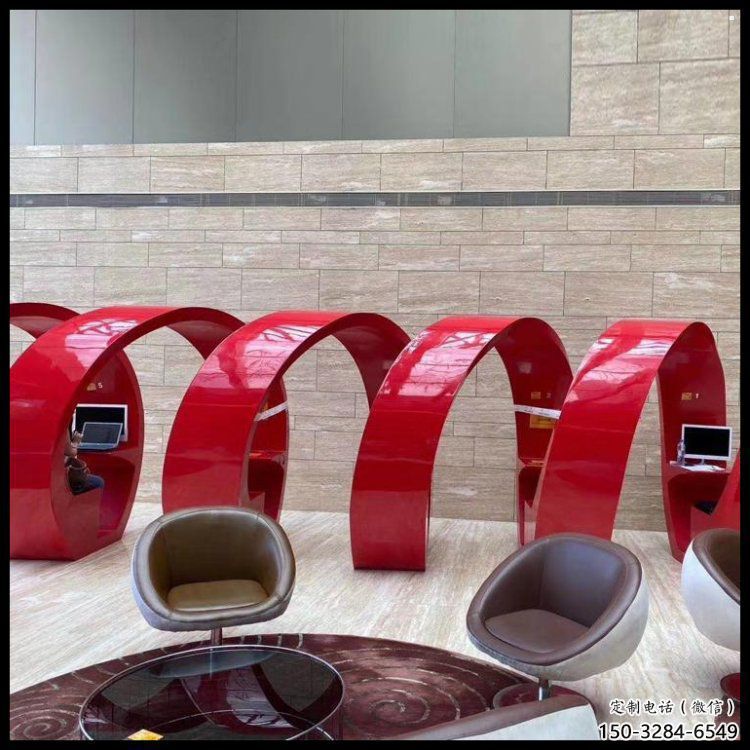 創(chuàng)意坐凳雕塑，膠卷藝術(shù)造型，膠卷坐凳雕塑制作