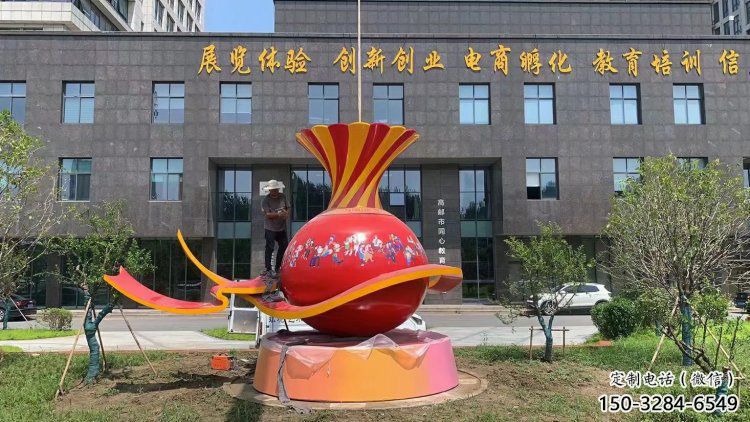 花瓶雕塑精品，景觀構(gòu)件，景觀玻璃鋼花瓶雕塑供求