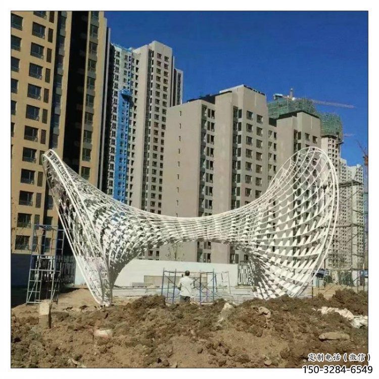 花瓶雕塑標(biāo)準(zhǔn)，彩鋼制作，鏤空花瓶雕塑優(yōu)價(jià)