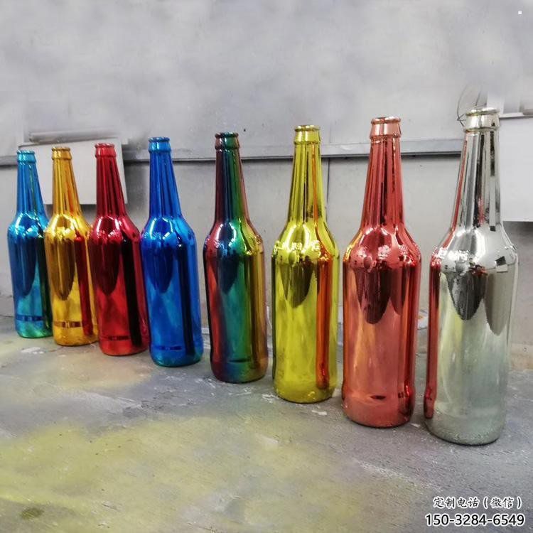 啤酒瓶雕塑通用，戶外雕塑，玻璃鋼啤酒瓶雕塑供應(yīng)