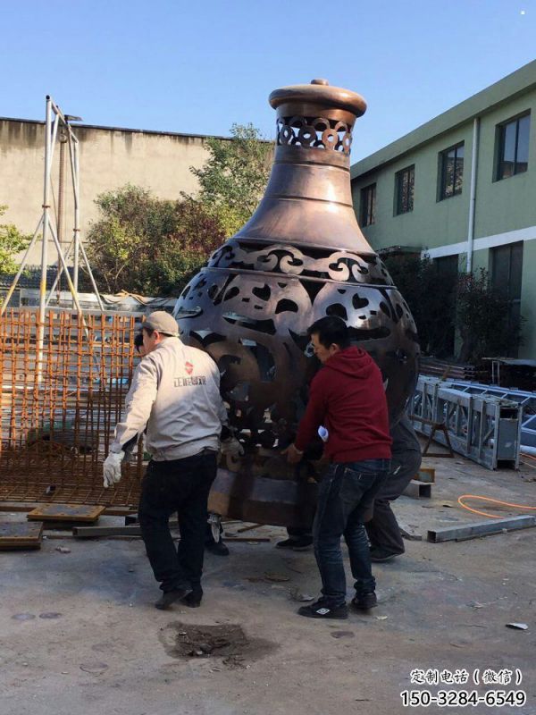 花瓶雕塑供應(yīng)，仿真雕塑，銅花瓶雕塑素材制造廠家