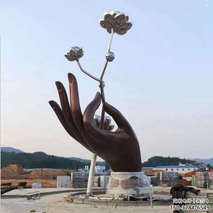 手拈花雕塑精選，室外軟裝，不銹鋼手拈花雕塑廠家