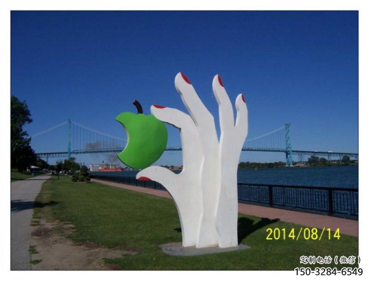 手掌雕塑廠家，廣場雕塑，不銹鋼手掌雕塑制作