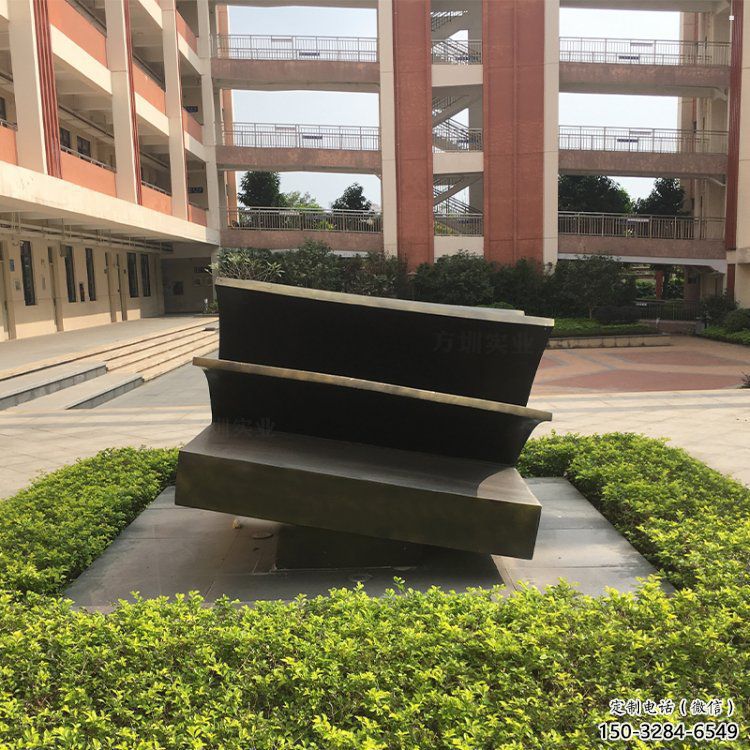 大型疊書雕塑常用，戶外擺放，疊書銅雕塑廠家