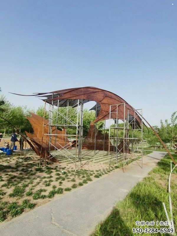鏤空楓葉雕塑廠家，廣場(chǎng)系列，鐵藝楓葉雕塑生產(chǎn)廠家