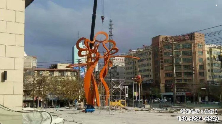 金屬鏤空樹雕塑制造商，鋼管組合，烤漆樹雕塑優(yōu)選