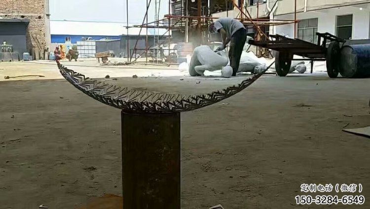 鏤空樹葉雕塑制作，公園小品，鏡面鏤空樹葉雕塑優(yōu)選